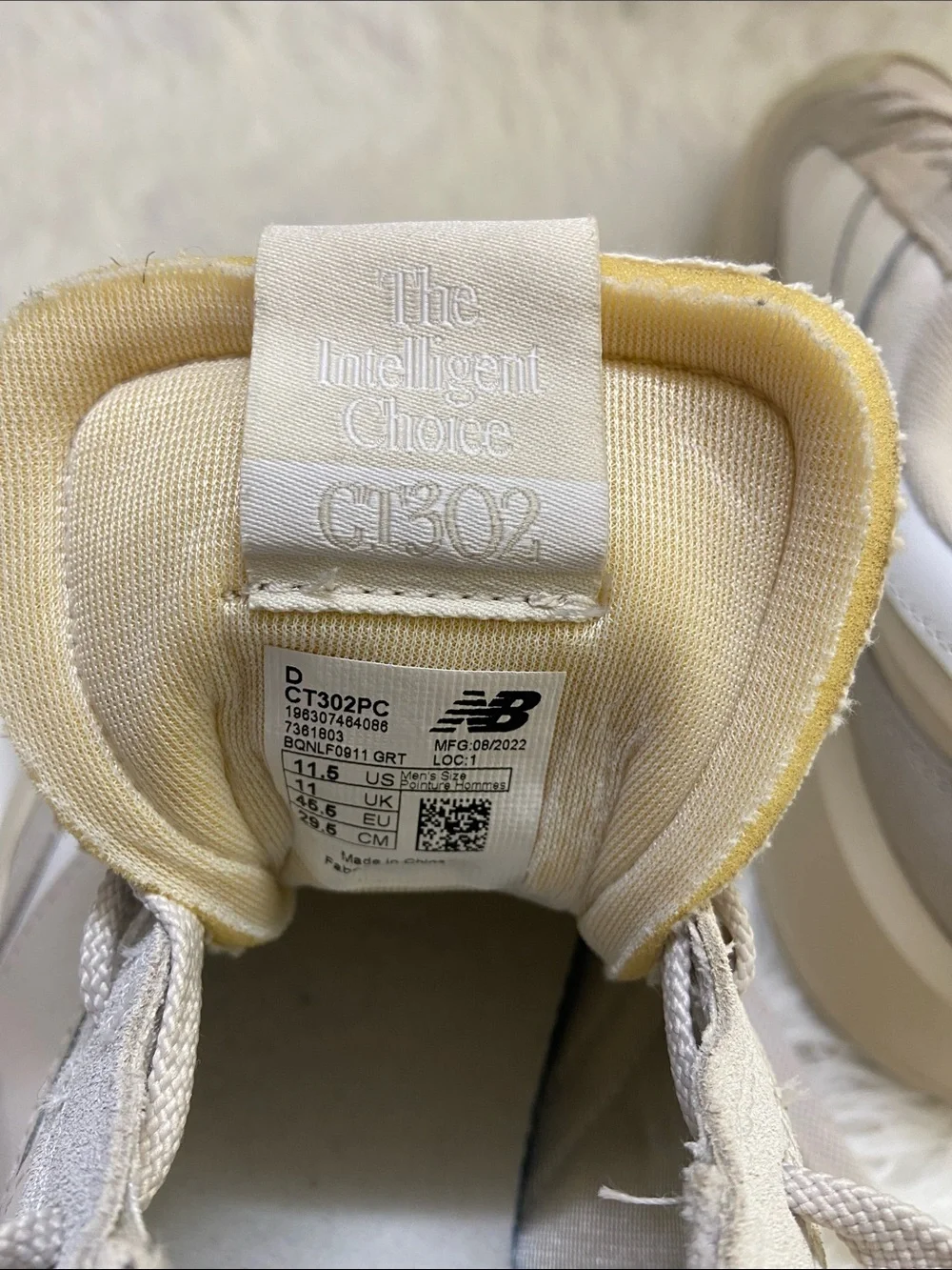 New Balance CT302  Men’s Cream and White Low Top,Platform Sneakers. Size-11.5
